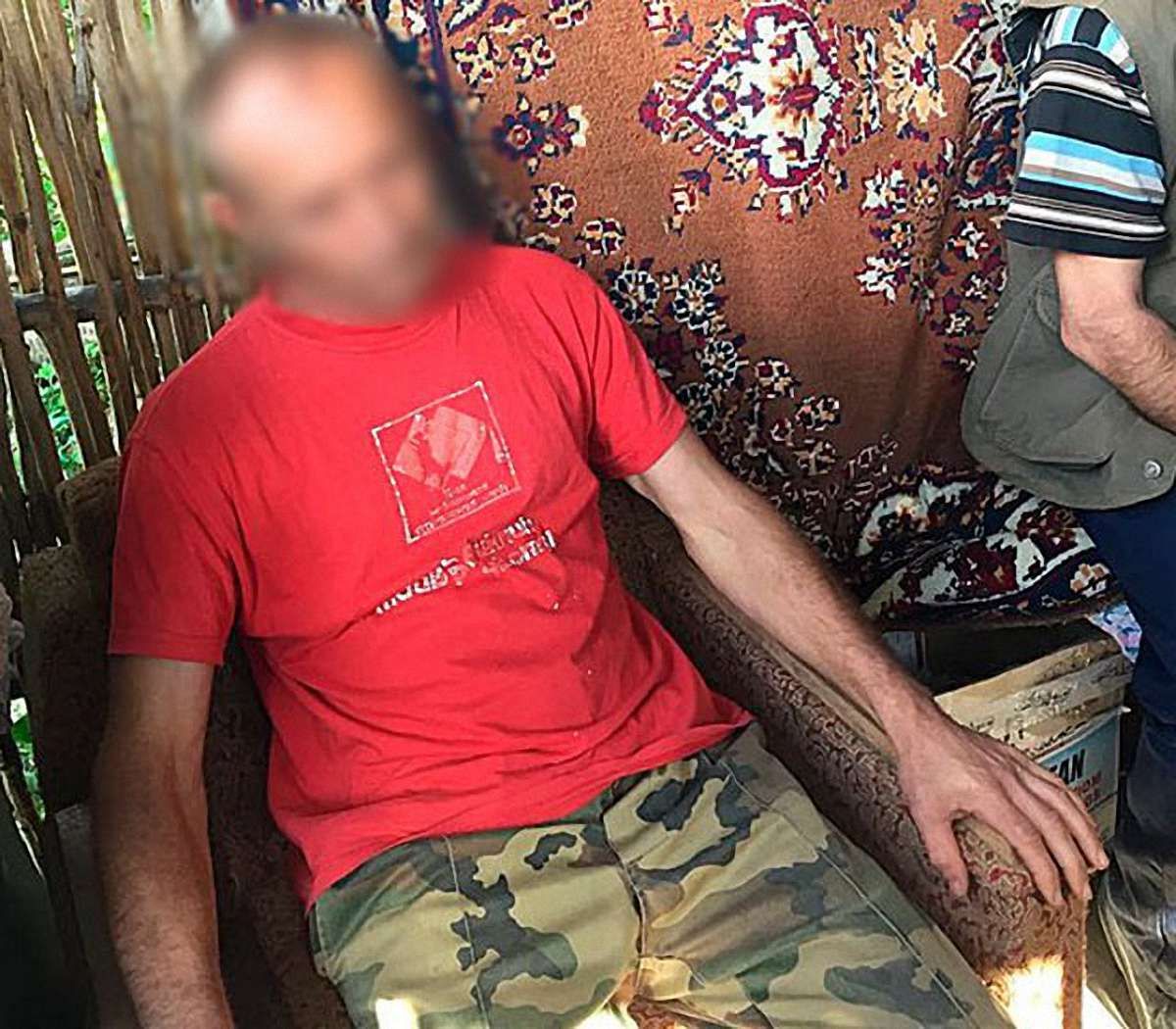 На Закарпатті на хабарі затримали посадовця воєнізованої охорони
