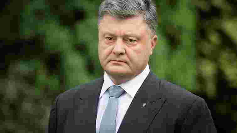 Петро Порошенко переніс візит до Великобританії через ситуацію з обранням генпрокурора