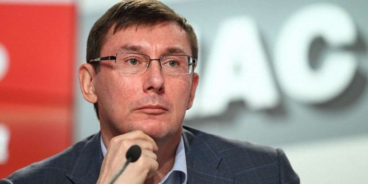 Профільний комітет ВРУ підтримав ще один законопроект, що дозволяє Луценку стати генпрокурором