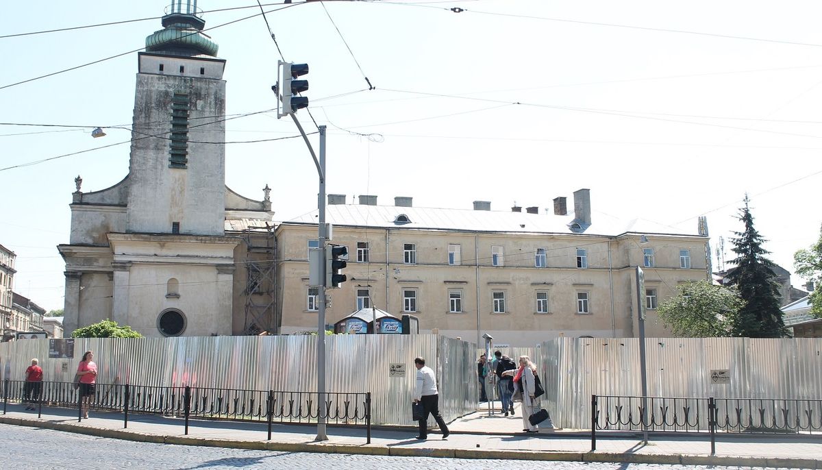 Площу Митну у Львові ремонтуватимуть до кінця року
