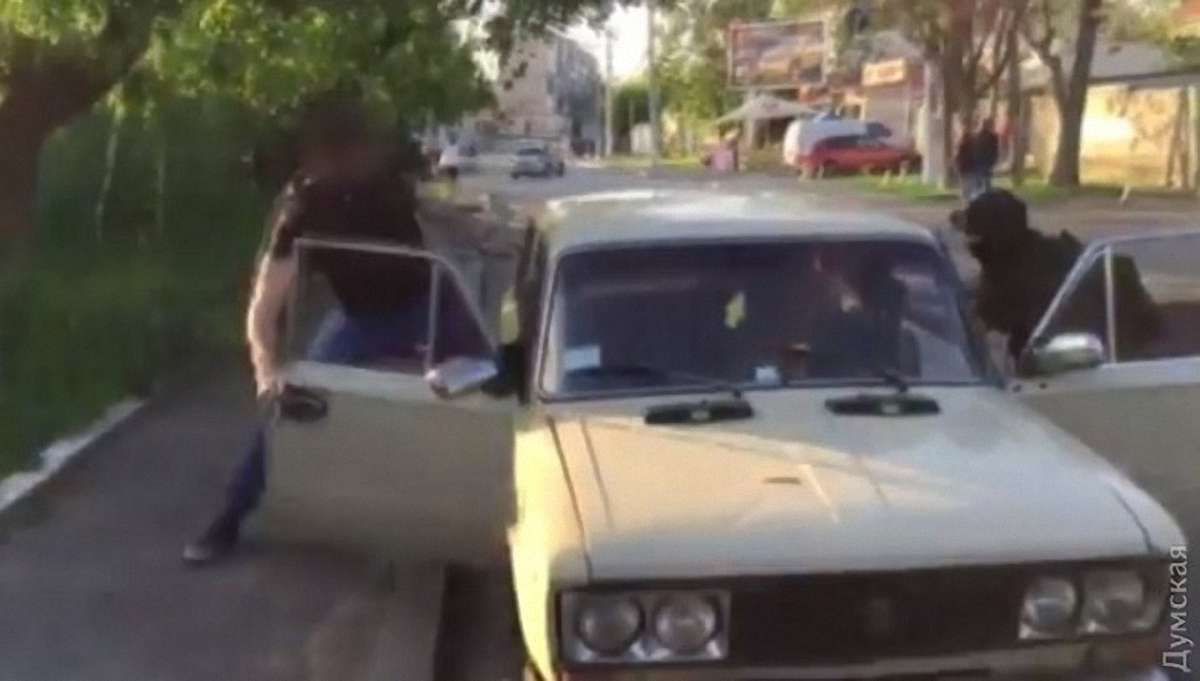 ЗМІ оприлюднили відео затримання кілерів в Одесі