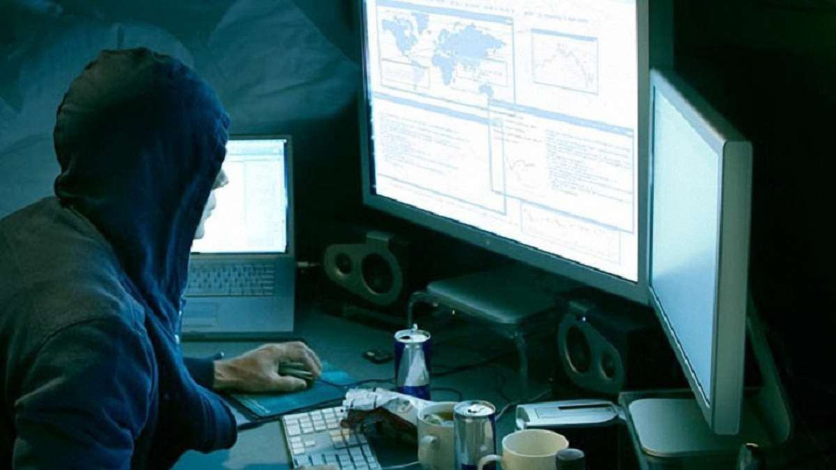 Українському хакеру у США загрожує 20 років в’язниці