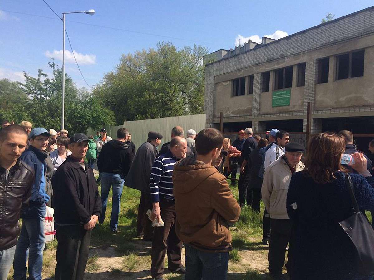 Мешканці вул. Хмельницького у Львові перекрили дорогу