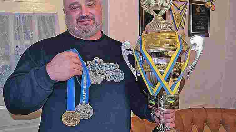 Одеський священик став чемпіоном України із пауерліфтингу