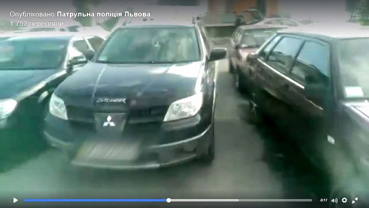 Патрульні затримали п’яного водія за кермом викраденого з автомийки позашляховика
