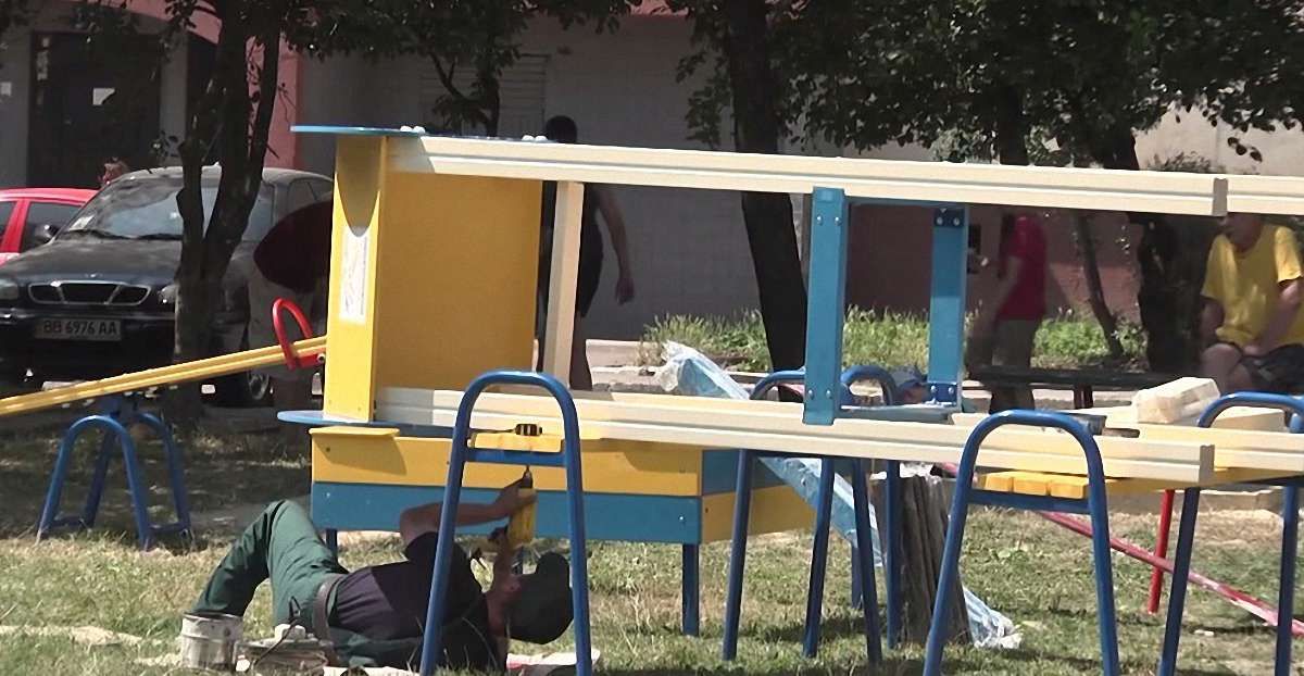 У Львові облаштували два спортивні майданчики, ще п’ять ― на завершальному етапі