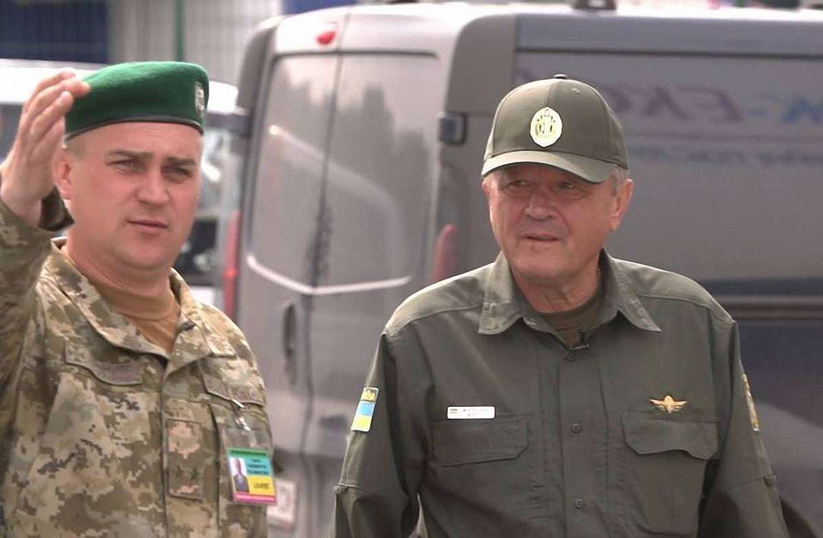 Мирон Маркевич один день працював прикордонником у Раві-Руській