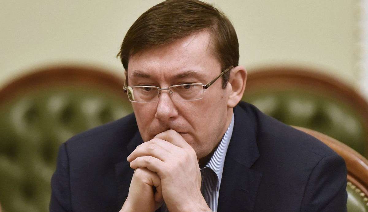 Луценко подумає про звільнення членів команди Шокіна через сто днів