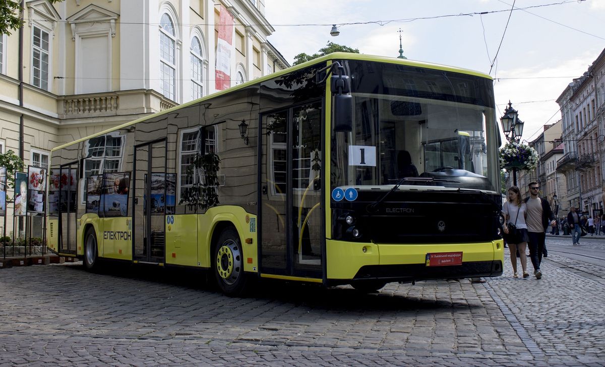 Львів отримав перші автобуси «Електрон»