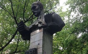 Пам'ятник Степанові Тудору у Львові демонтують і віддадуть у музей