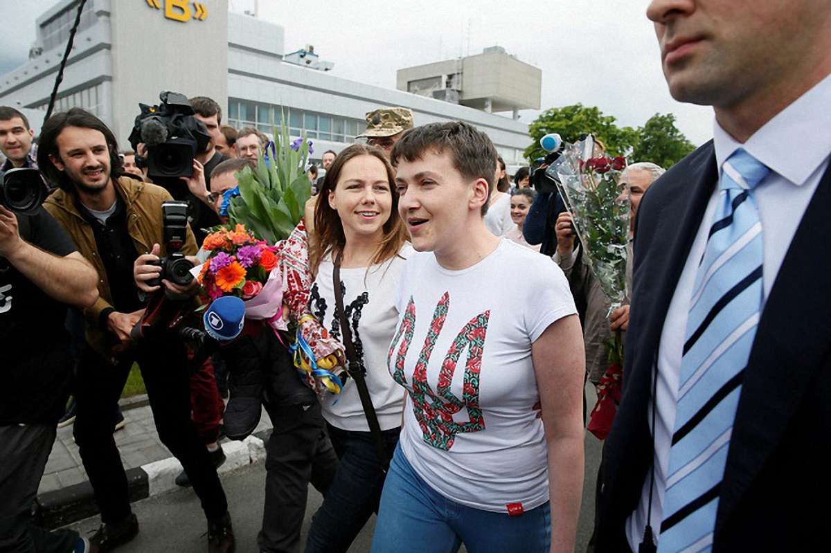 Європейська спільнота привітала звільнення Надії Савченко з російського полону