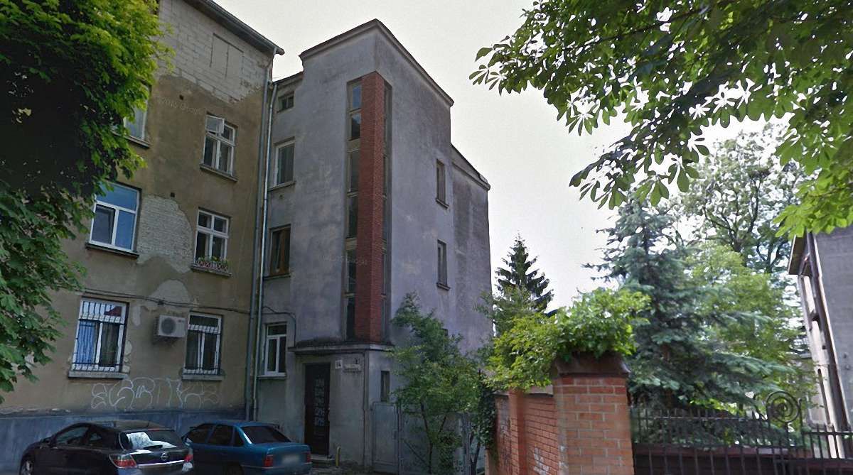 У Львові з фасаду будинку викрали статую Матері Божої з Ісусом