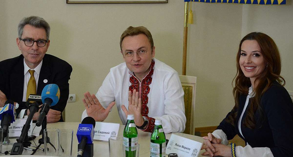 У Львові послові США в Україні Джеффрі Пайєту презентували міське е-врядування