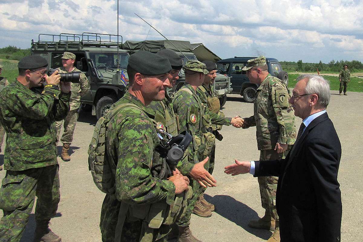 На Львівщині з дводенним візитом перебуває керівництво армії США в Європі