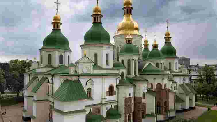 Кількість прихильників Московського патріархату в Україні впала до 15%