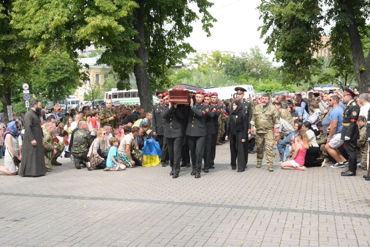У Києві попрощалися з комбатом із 72-ї бригади ЗСУ Андрієм Жуком