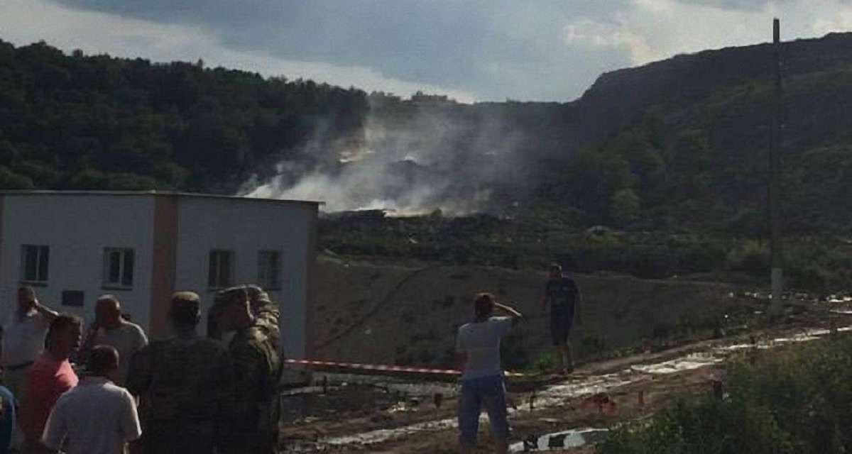 У Грибовичах заблокували курсантів, які приїхали на порятунок пожежників