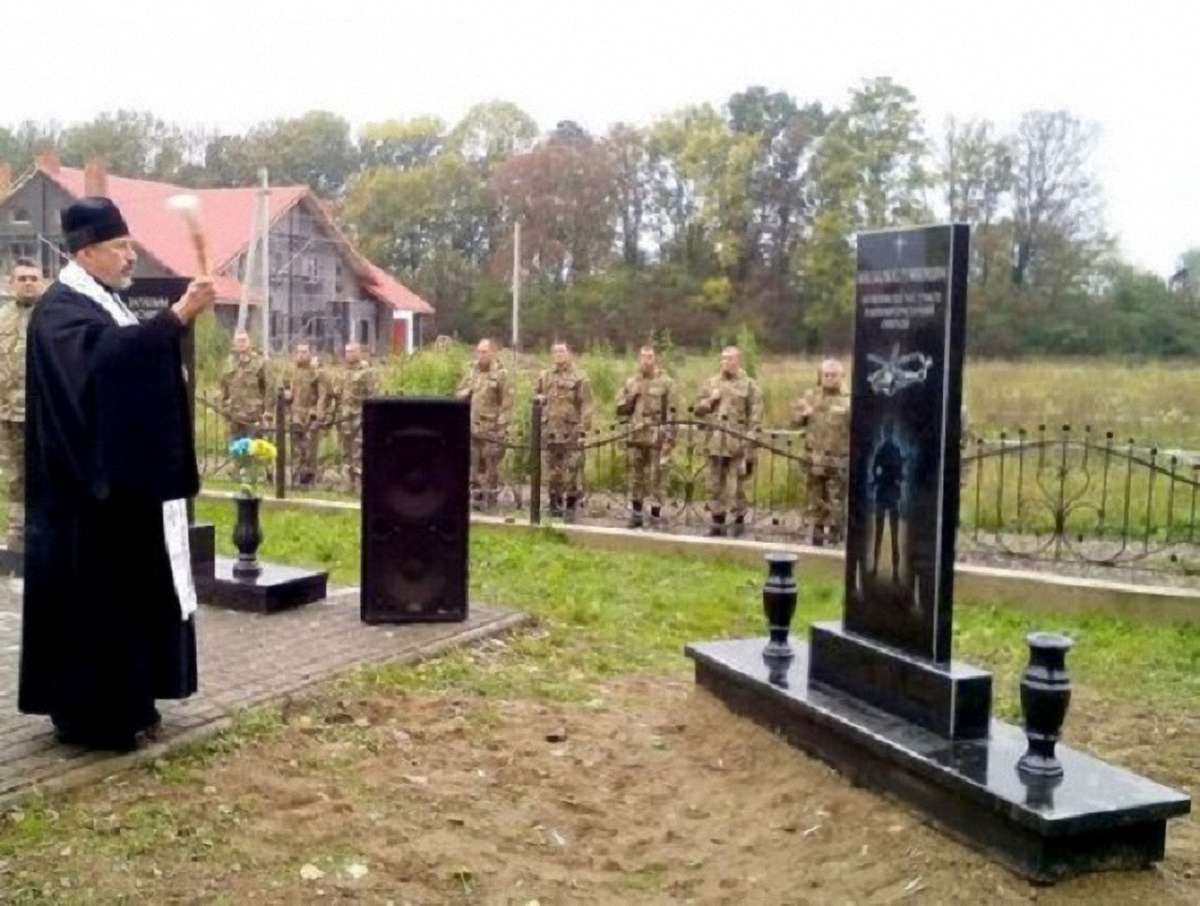 На пам'ятники бійцям АТО з бюджету Львівщини додатково виділили ₴1,7 млн