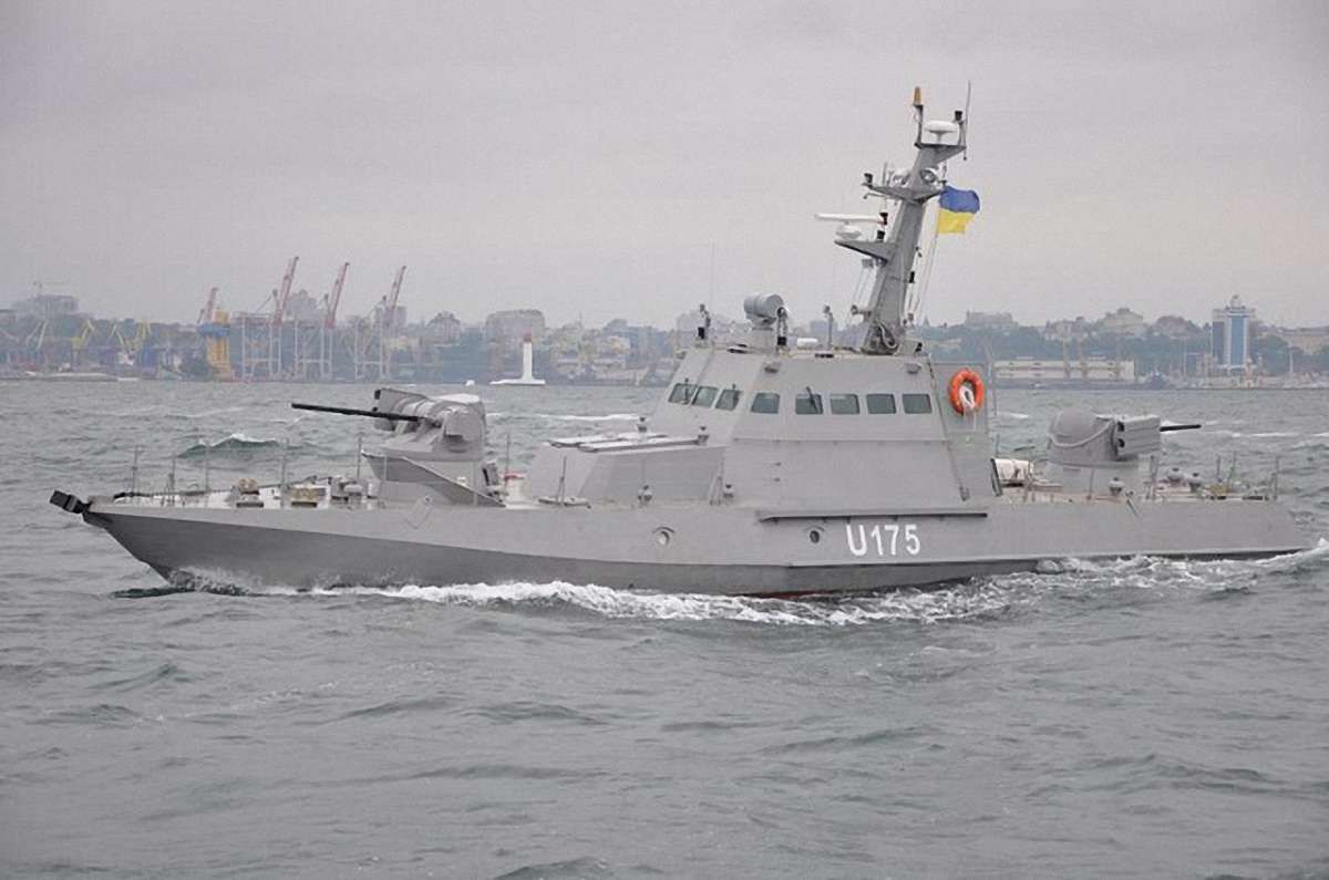 Під Одесою випробували два нових артилерійських катери для ВМС