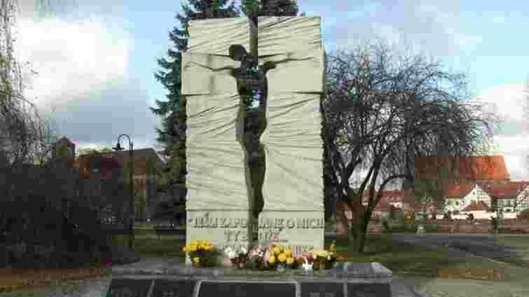 Українці закликали поляків встановити спільний День пам’яті жертв Волинської трагедії