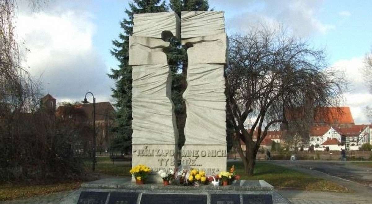 Українці закликали поляків встановити спільний День пам’яті жертв Волинської трагедії