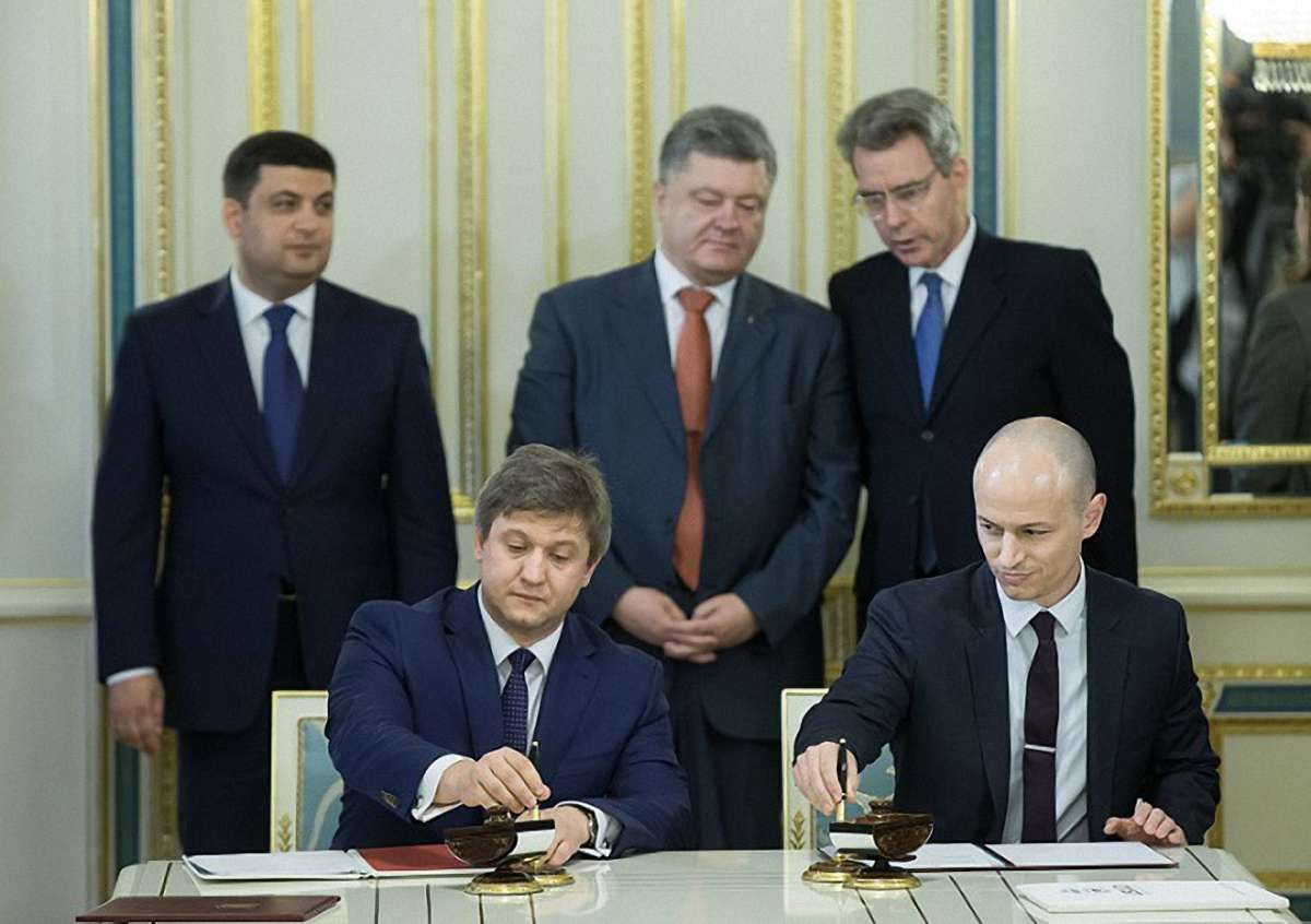Україна підписала з США угоду про надання кредитних гарантій на $1 млрд