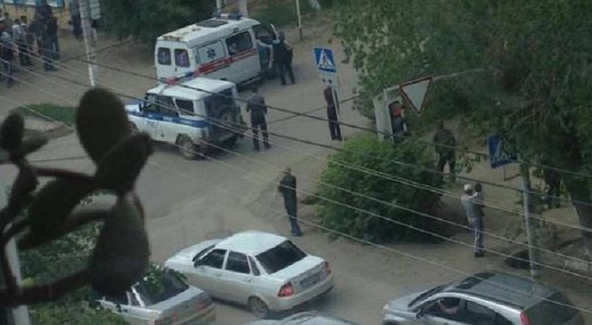 У казахському Актобе невідомі напали на два магазини зброї та військову частину