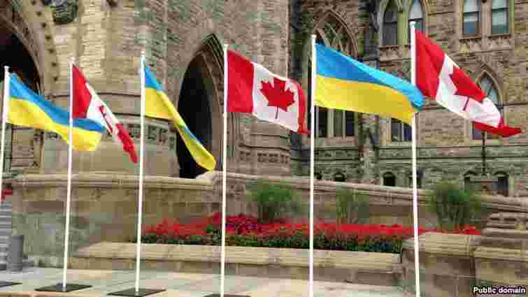 У Канаді петицію про скасування віз для українців скерували на розгляд уряду