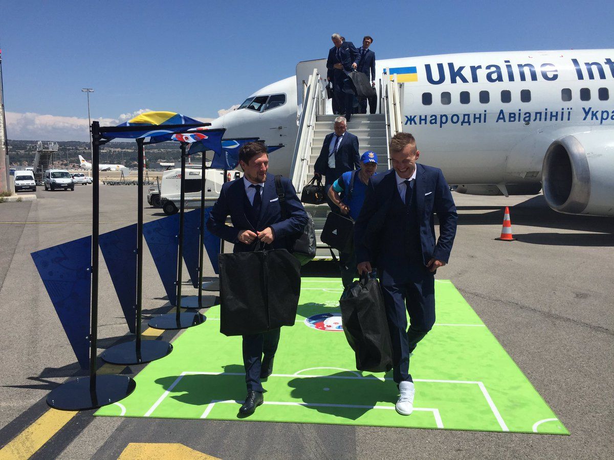 Збірна України прибула до Франції на Євро-2016