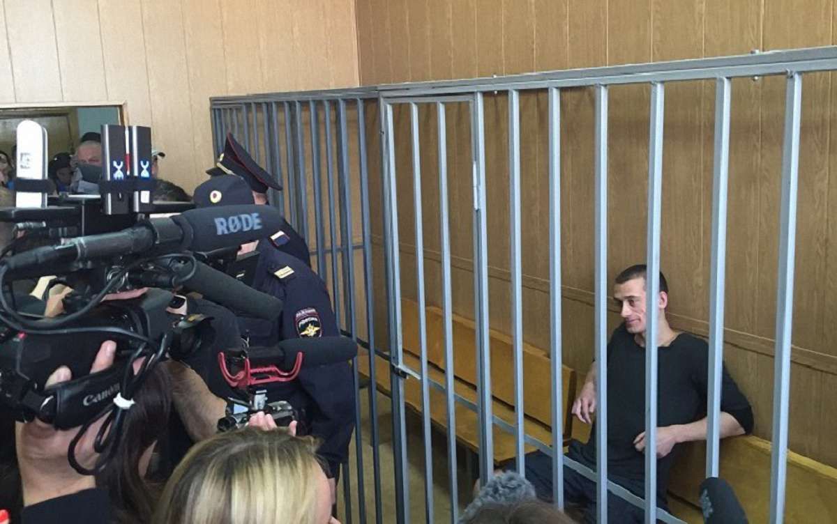 Російського художника-акціоніста Петра Павленського звільнили з-під варти