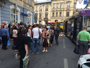 Міський автобус збив насмерть п'ятирічну дитину у Львові