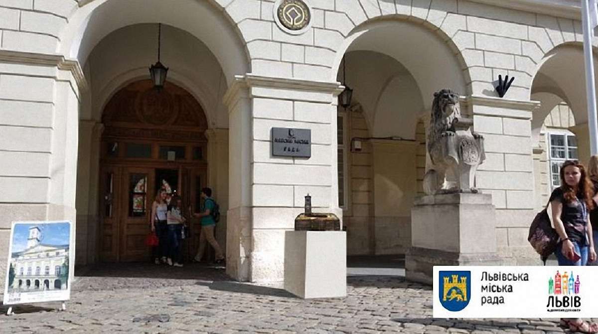У Львові просто неба встановлять бронзовий макет Ратуші