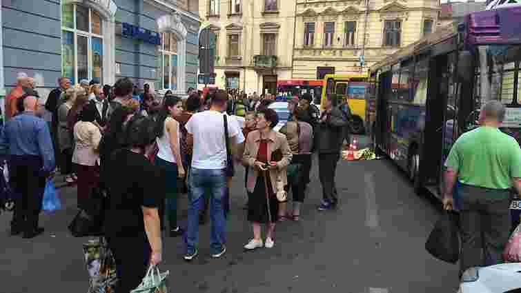 Водія автобуса, який збив насмерть дитину у Львові, взяли під варту