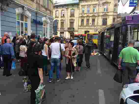 Водія автобуса, який збив насмерть дитину у Львові, взяли під варту