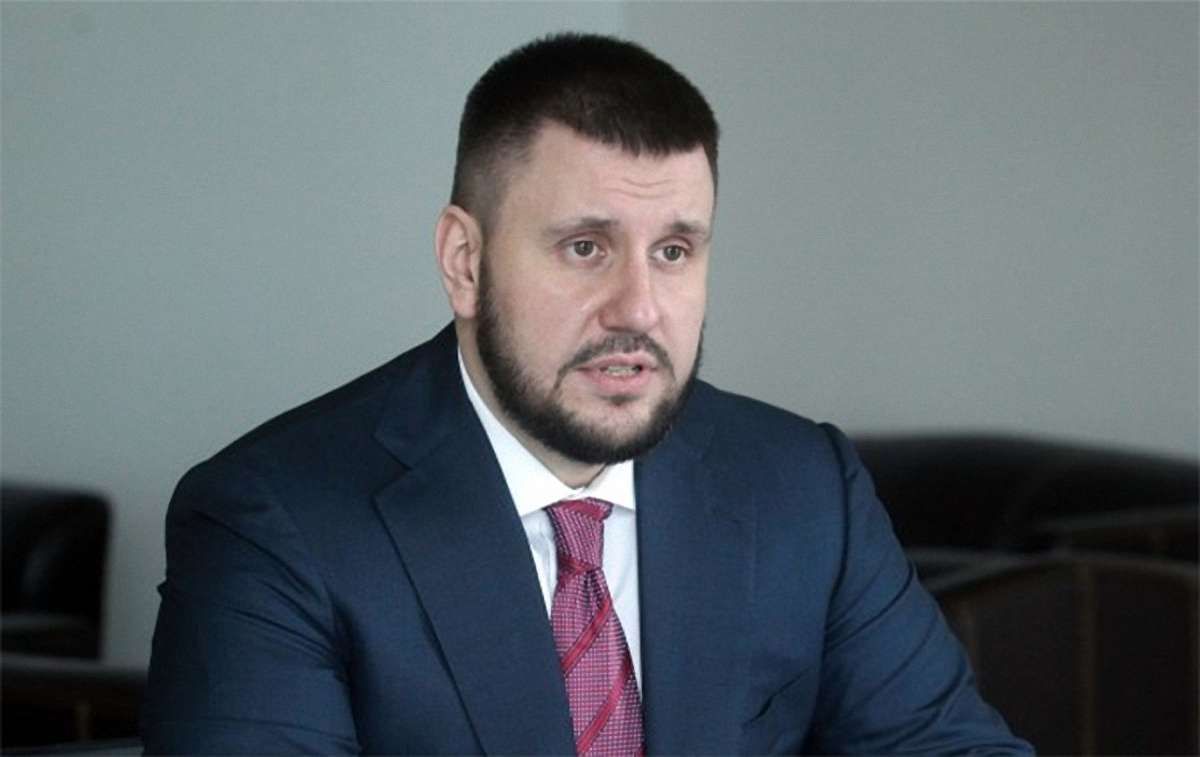 Головний податківець режиму Януковича заявив, що ЄС зняв з нього санкції