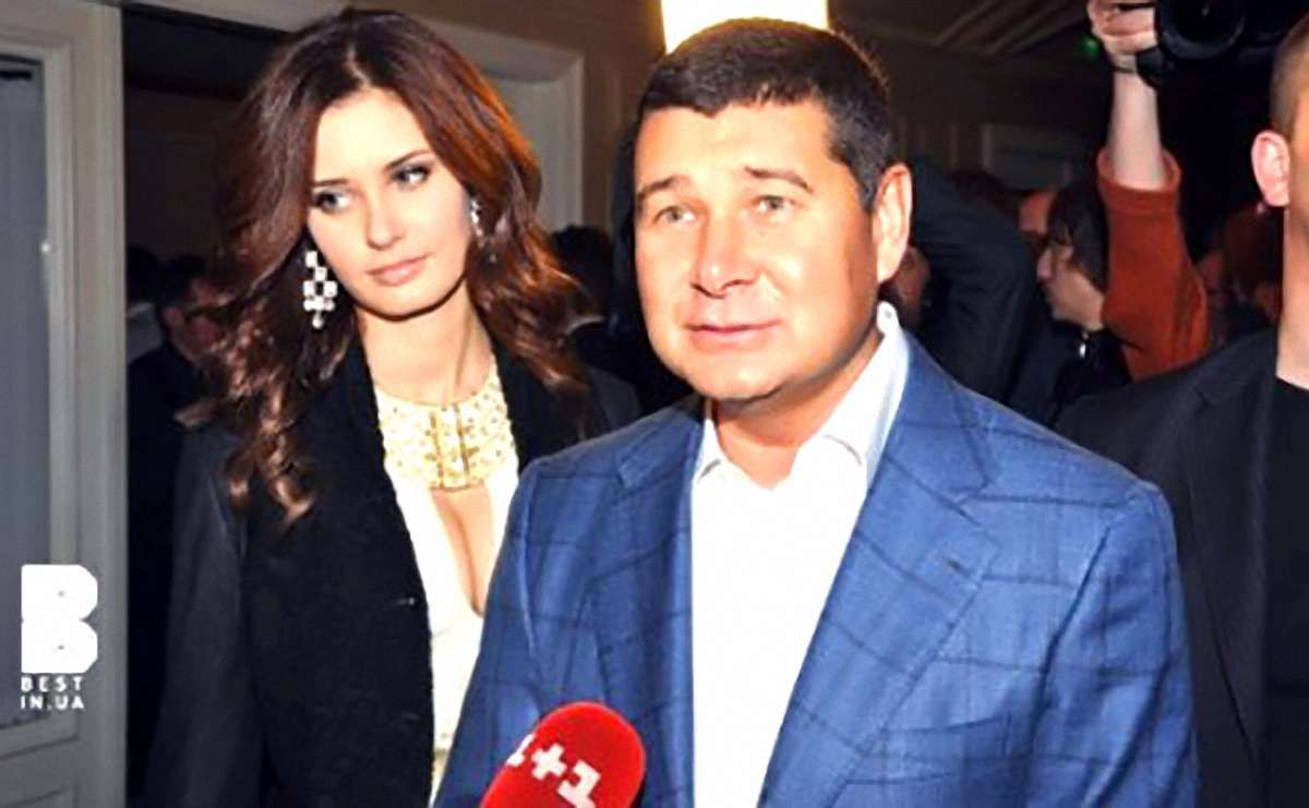 Антикорупційне бюро проводить обшук в офісі екс-регіонала Олександра Онищенка