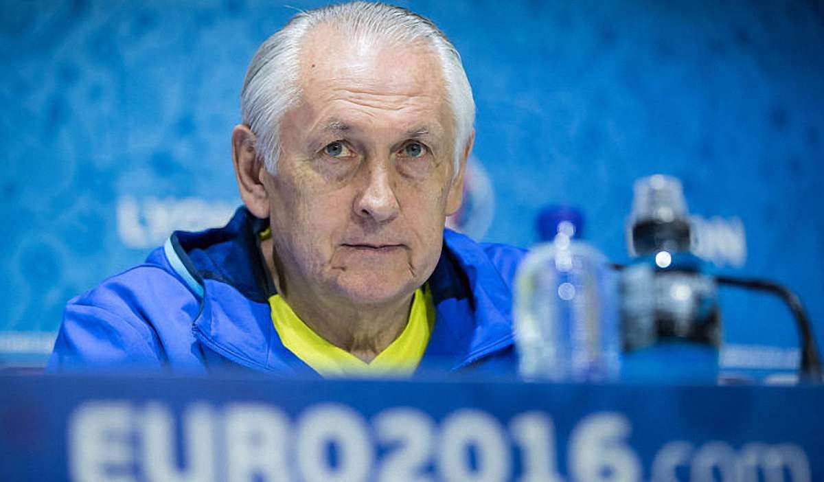 Головний тренер збірної України подасть у відставку після матчу з Польщею