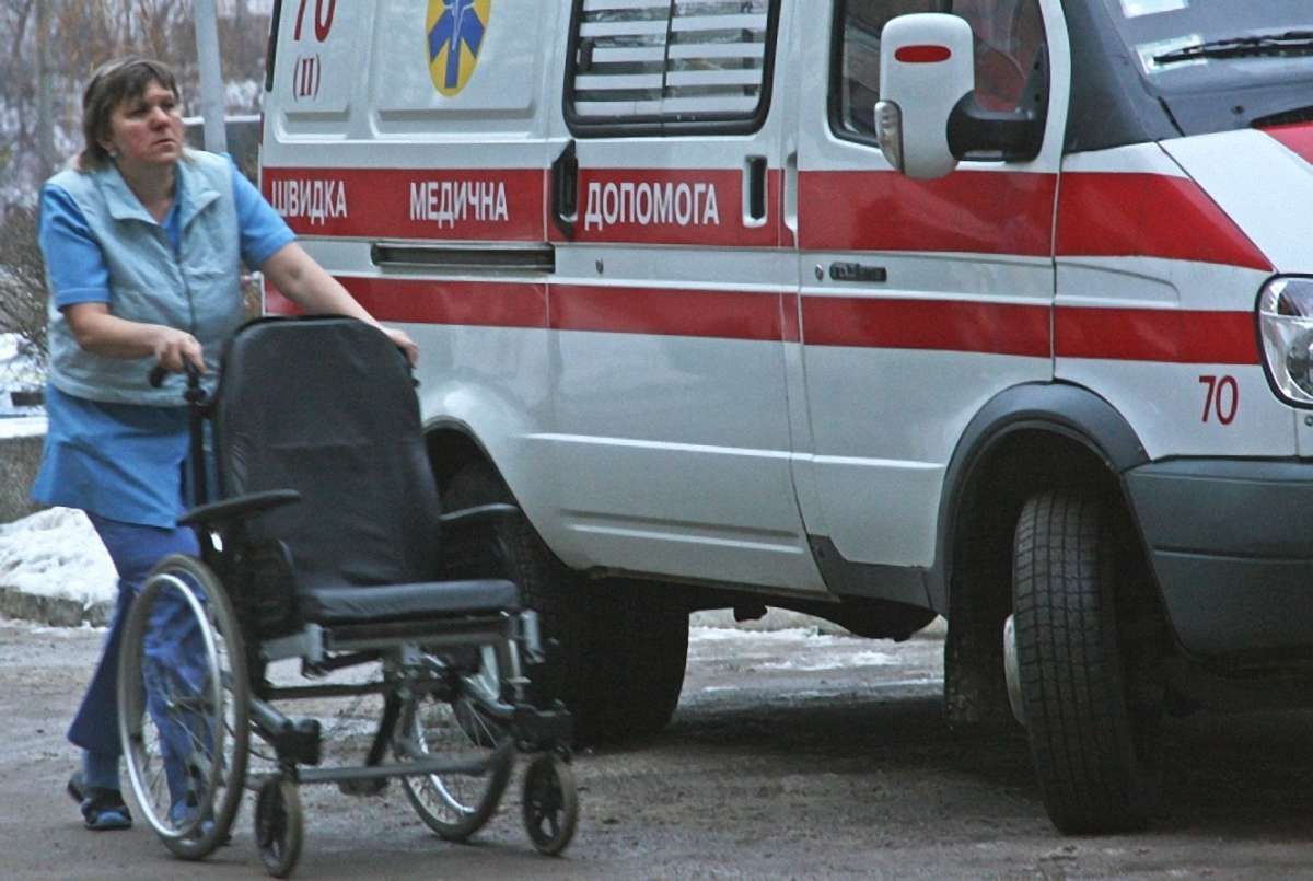 Сьогодні - професійне свято усіх медиків і День батька
