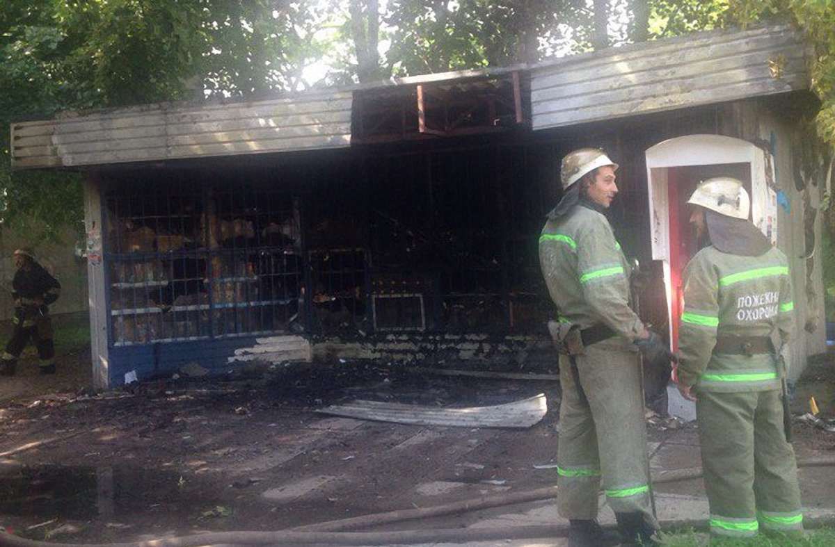 У Львові дотла згорів магазин