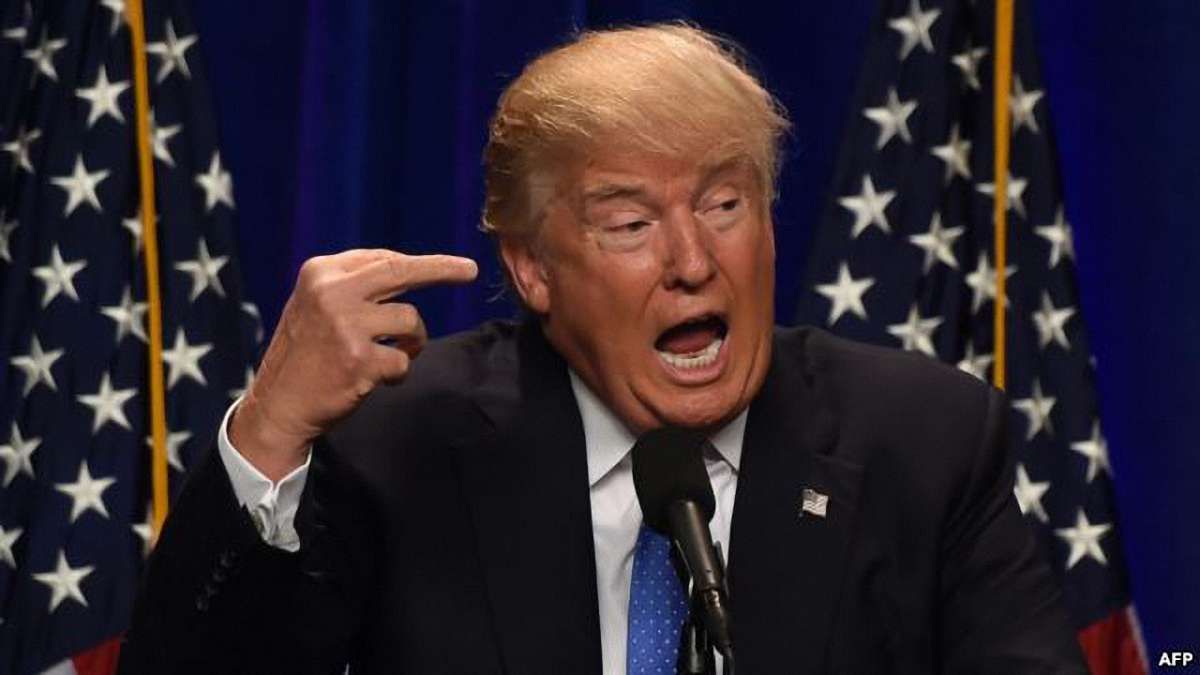 Трамп пропонує визначати потенційних терористів насамперед за расою, національністю та вірою 
