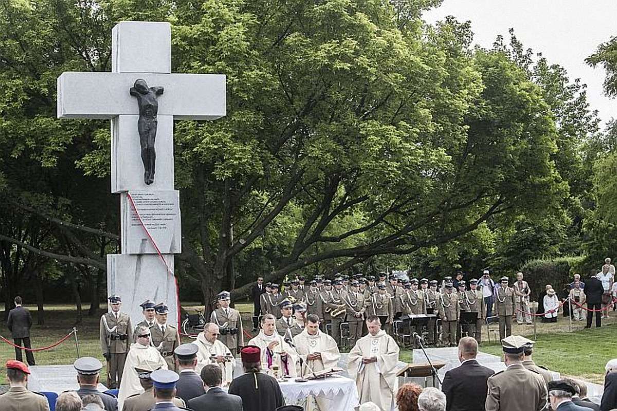 Польські депутати оприлюднили лист-відповідь українцям щодо історичного примирення