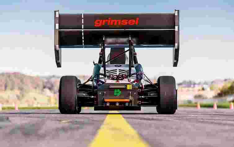 У Швейцарії створили електромобіль, який встановив світовий рекорд з прискорення