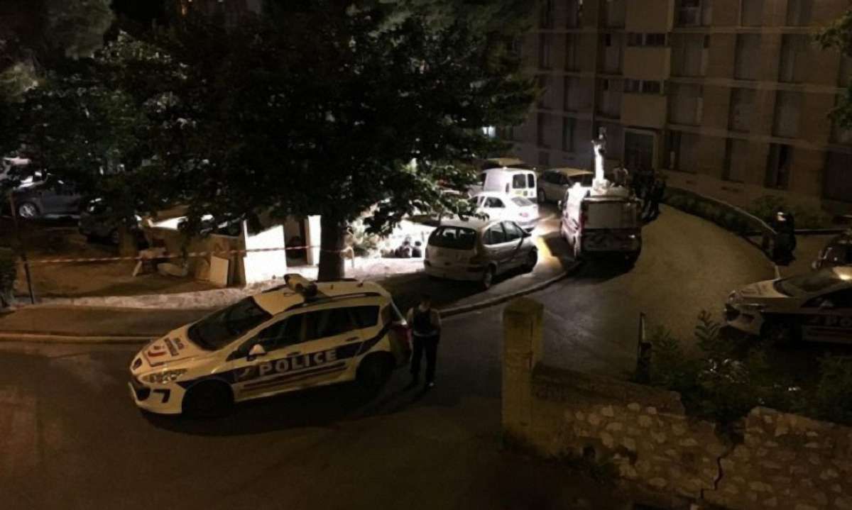 У Марселі невідомі влаштували стрілянину з автомата Калашникова: є жертви