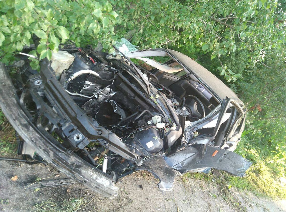 Під Львовом у ДТП загинув водій BMW
