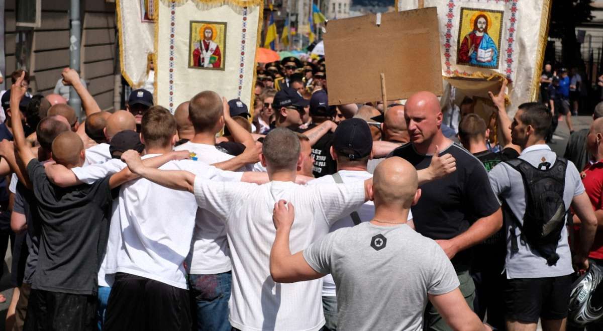 Нападникам на ходу українців у Перемишлі загрожує до двох років ув'язнення