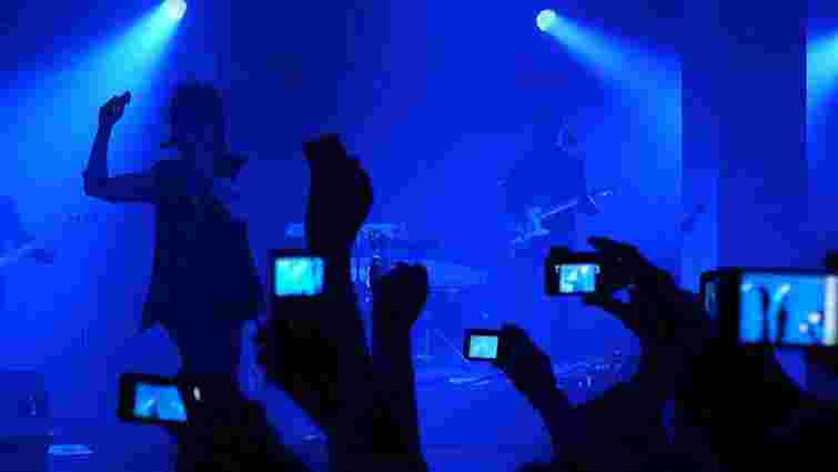 Apple хоче заблокувати можливість фотографувати на концертах для користувачів iPhone 