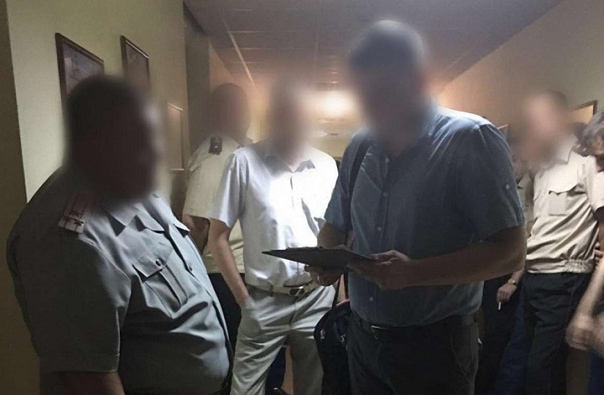 На Київщині на хабарі затримали посадовців управління ДСНС