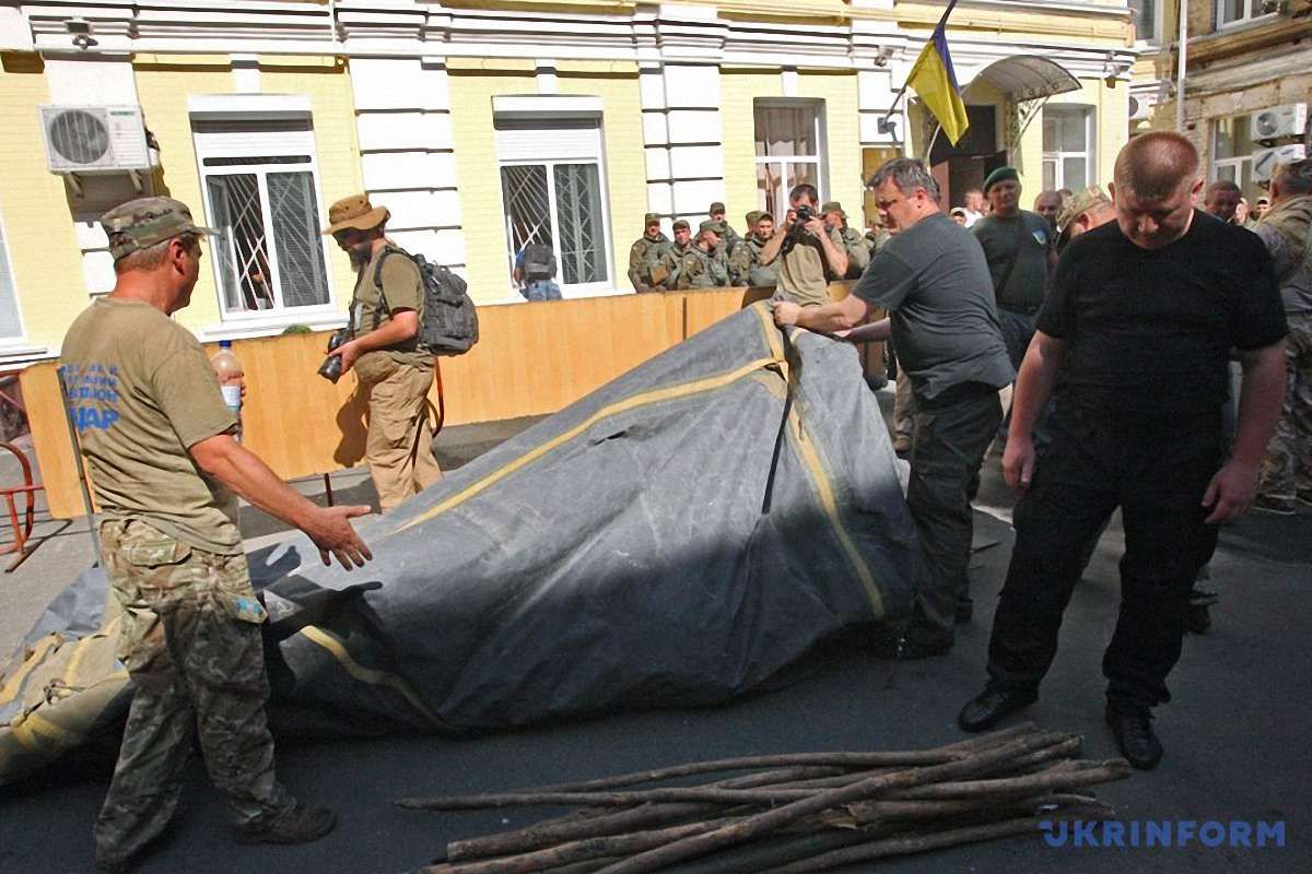 Комбата «Айдару» захищають від СІЗО бійці трьох  добровольчих батальйонів 