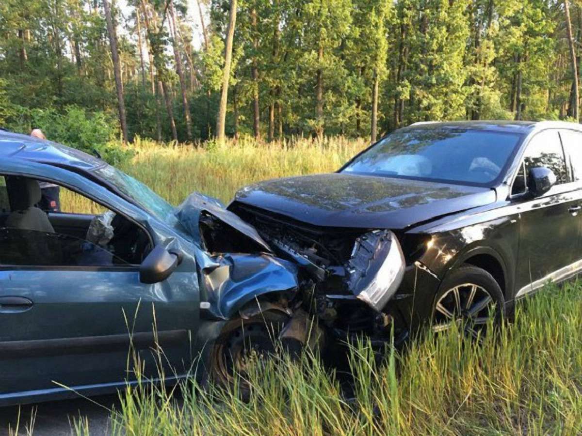 Відомий фотокореспондент з сім’єю потрапив у ДТП на Київщині