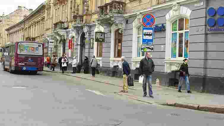 На вул. Шота Руставелі у Львові облаштують виділену смугу для автобусів